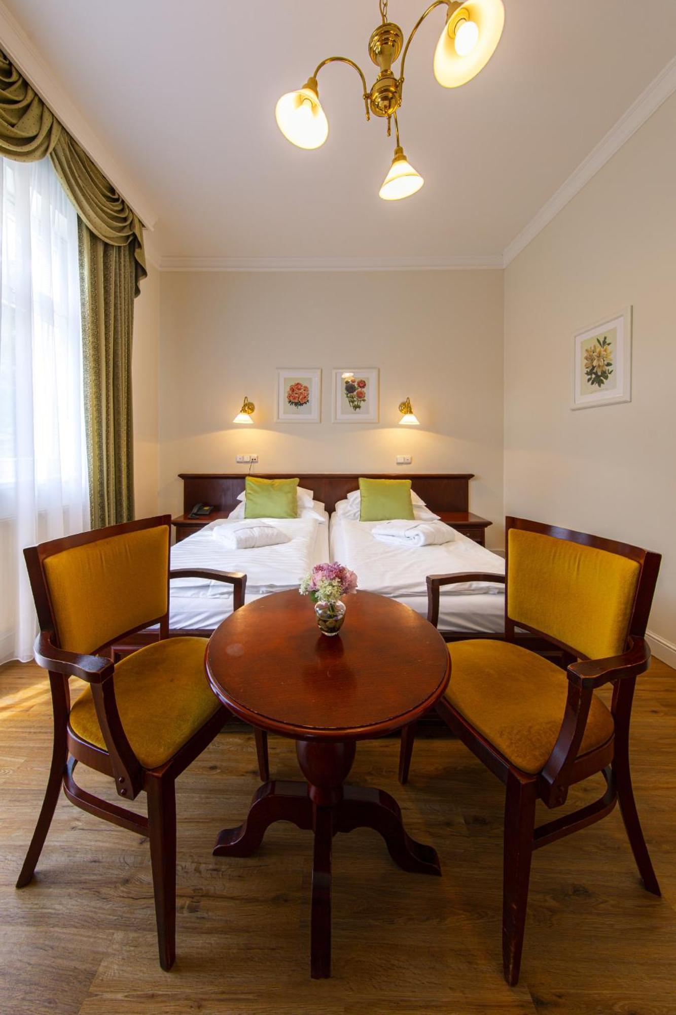 Parkhotel Richmond Karlovy Vary Exterior foto